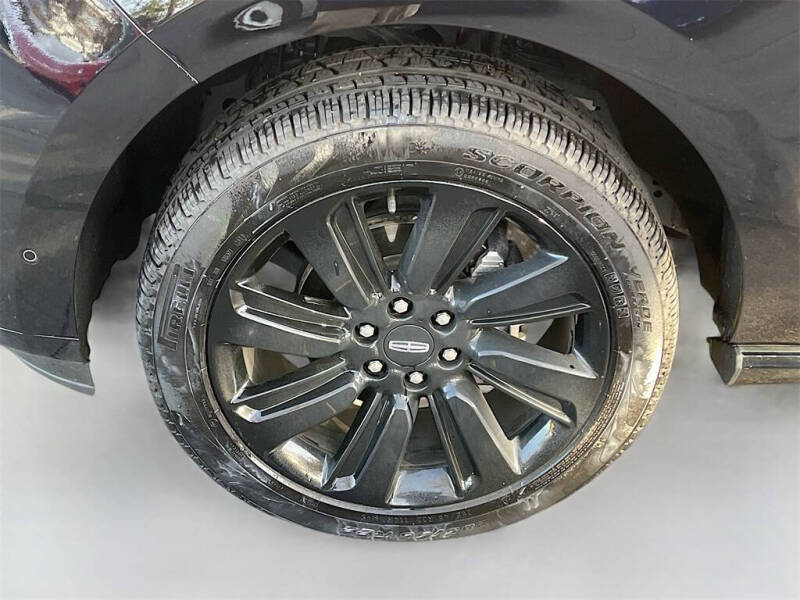 2023 Lincoln Navigator L Reserve