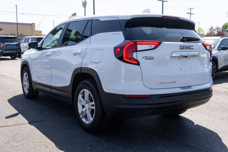 2024 GMC Terrain SLE
