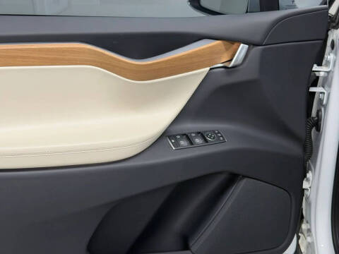 2020 Tesla Model X Long Range Plus