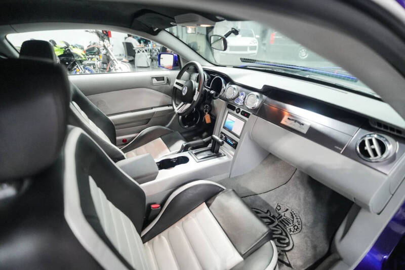 2007 Ford Mustang GT Deluxe