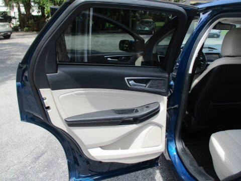 2020 Ford Edge Titanium