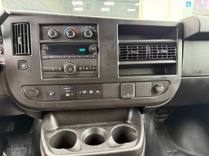 2021 Chevrolet Express 2500