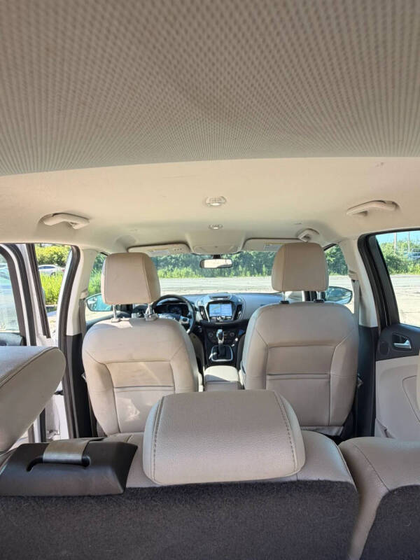 2017 Ford C-MAX Energi Titanium