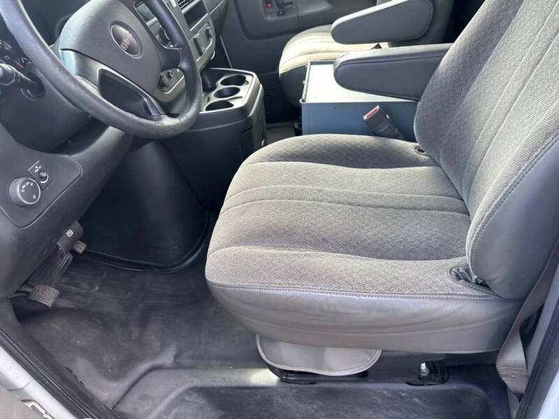 2015 GMC Savana 2500