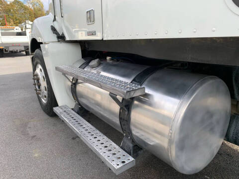 2010 Freightliner Columbia 120