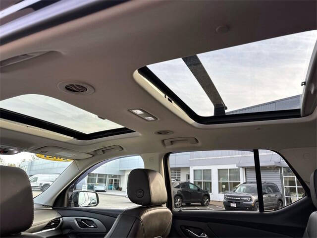 2021 Chevrolet Traverse RS