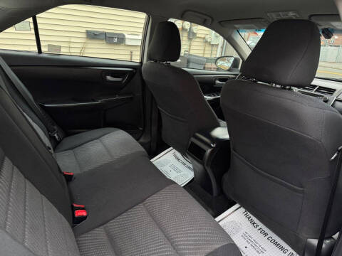 2017 Toyota Camry Hybrid LE