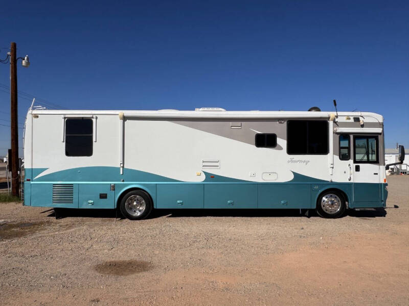 2005 Winnebago Journey