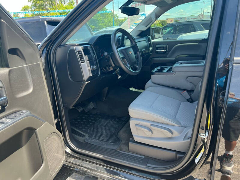 2018 Chevrolet Silverado 1500 Custom