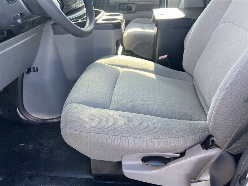 2013 Ford E-Series E-150