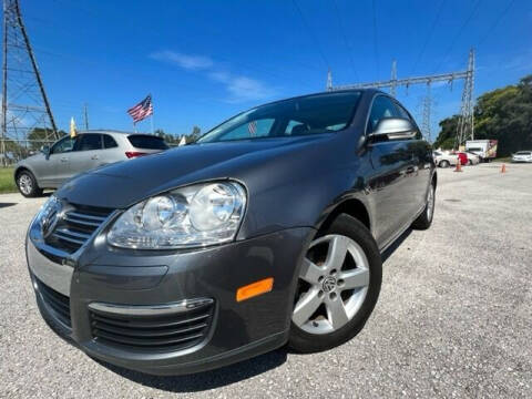 2009 Volkswagen Jetta for sale at Das Autohaus Quality Used Cars in Clearwater FL