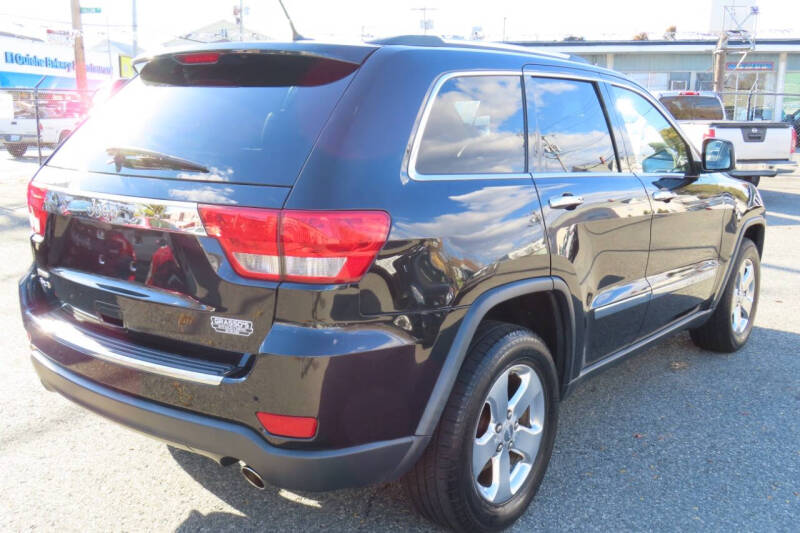 2013 Jeep Grand Cherokee Limited photo 3