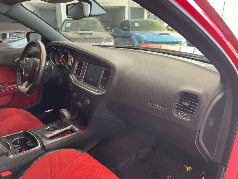 2016 Dodge Charger SRT Hellcat