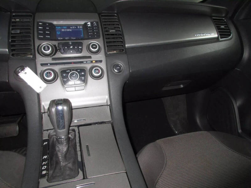 2014 Ford Taurus SEL