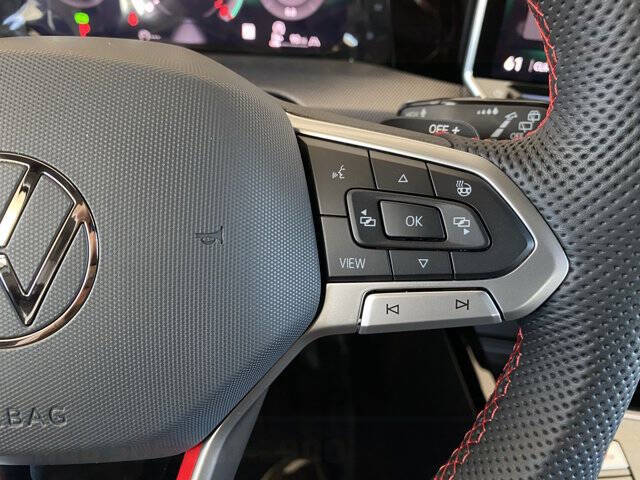 2025 Volkswagen Golf GTI Autobahn