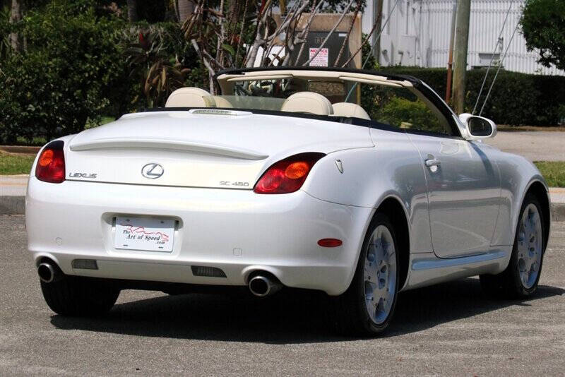 2005 Lexus SC 430