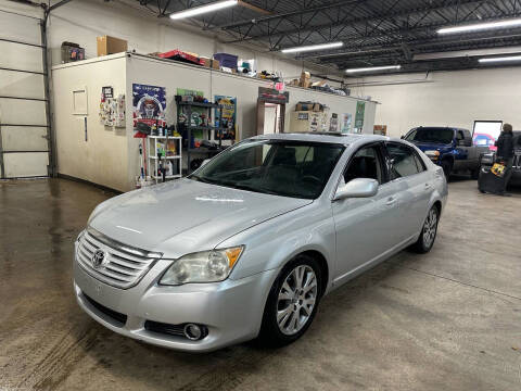 2008 Toyota Avalon for sale at JE Autoworks LLC in Willoughby OH