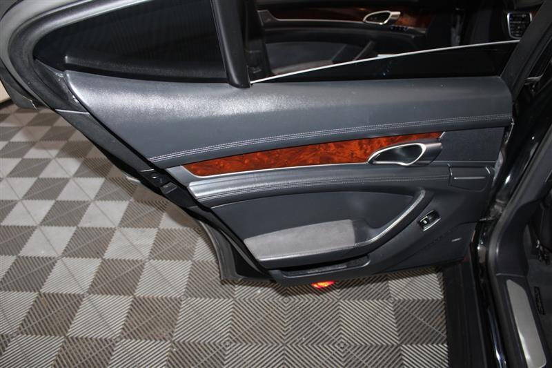 2013 Porsche Panamera GTS