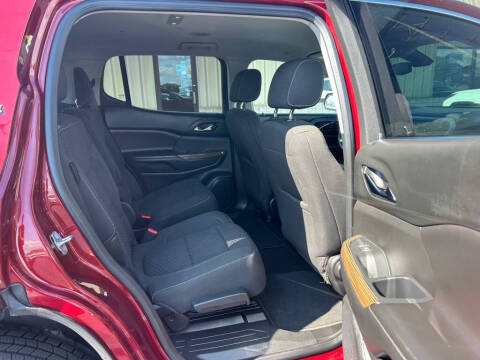 2017 GMC Acadia SLE-2