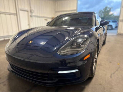 2018 Porsche Panamera 4