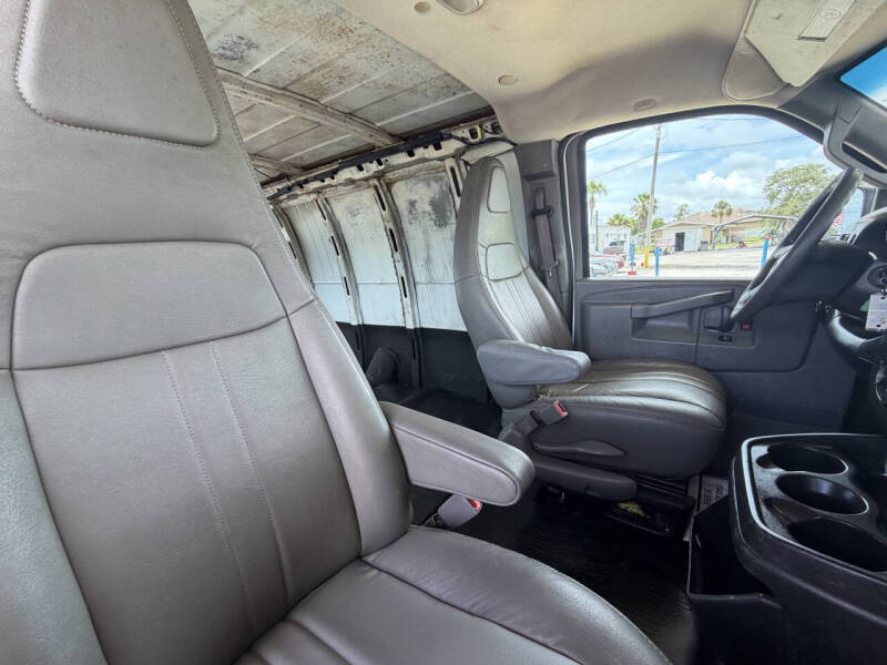 2017 Chevrolet Express 2500
