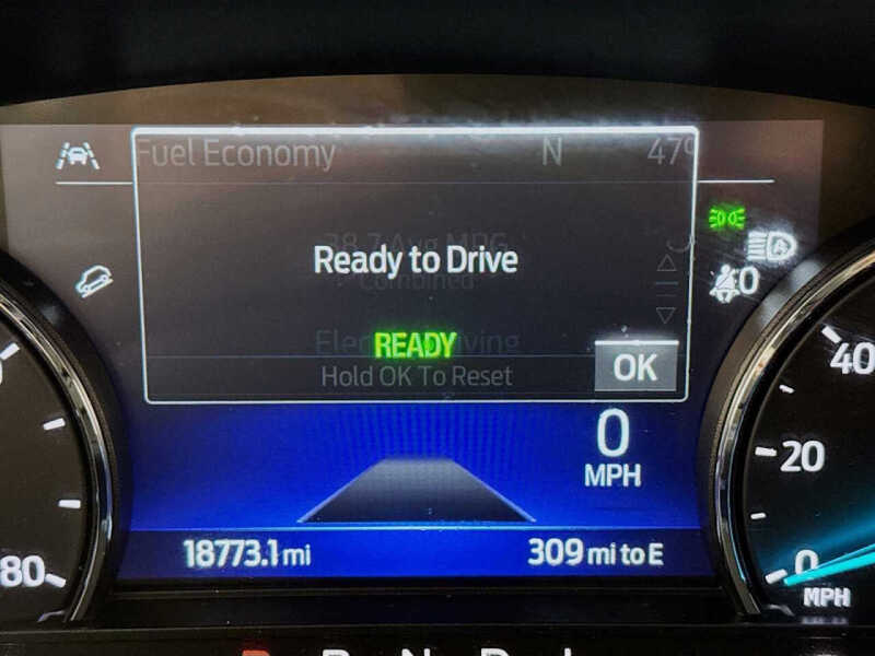 2022 Ford Escape Hybrid SE