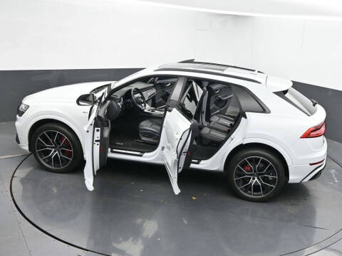 2022 Audi Q8 quattro Premium Plus 55 TFSI