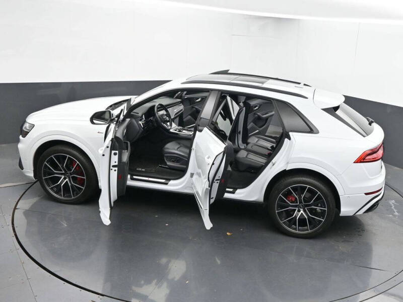 2022 Audi Q8 quattro Premium Plus 55 TFSI