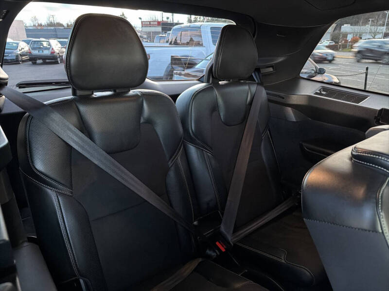 2018 Volvo XC90 T6 R-Design