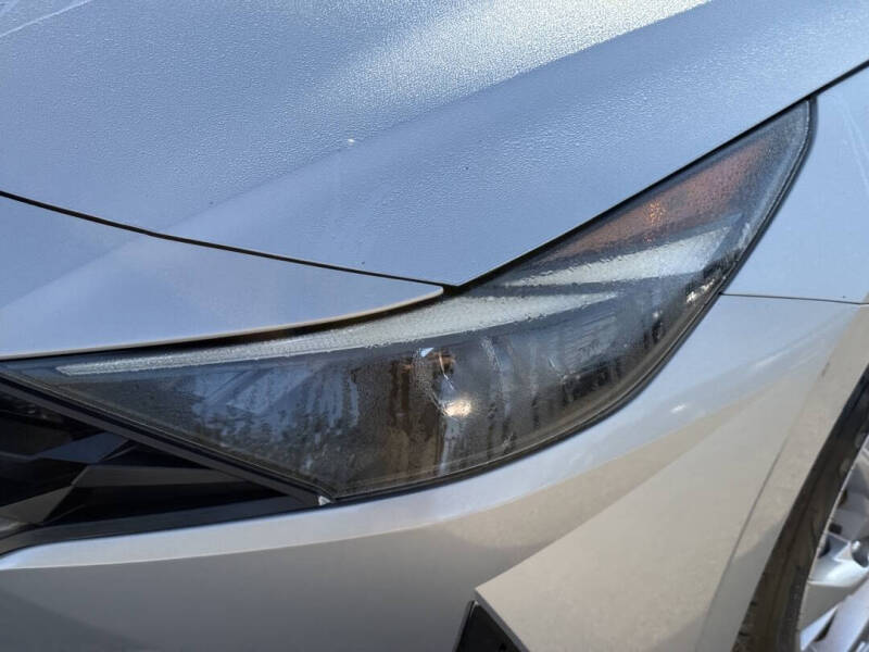 2022 Hyundai Elantra SE