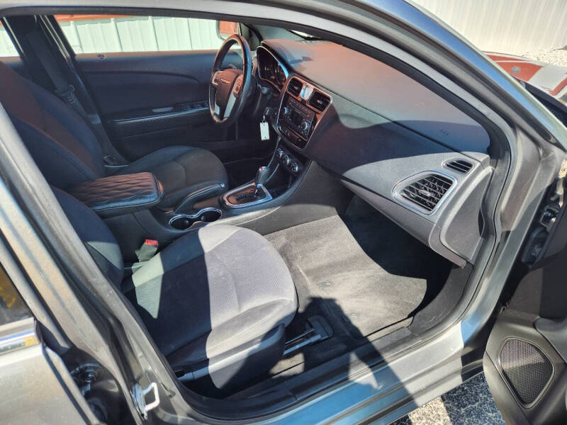 2013 Chrysler 200 Touring