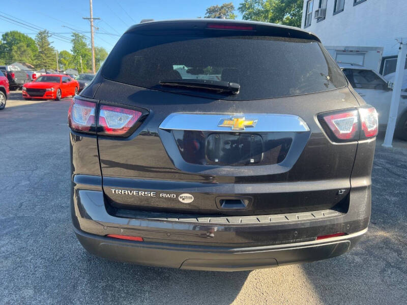 2017 Chevrolet Traverse LT