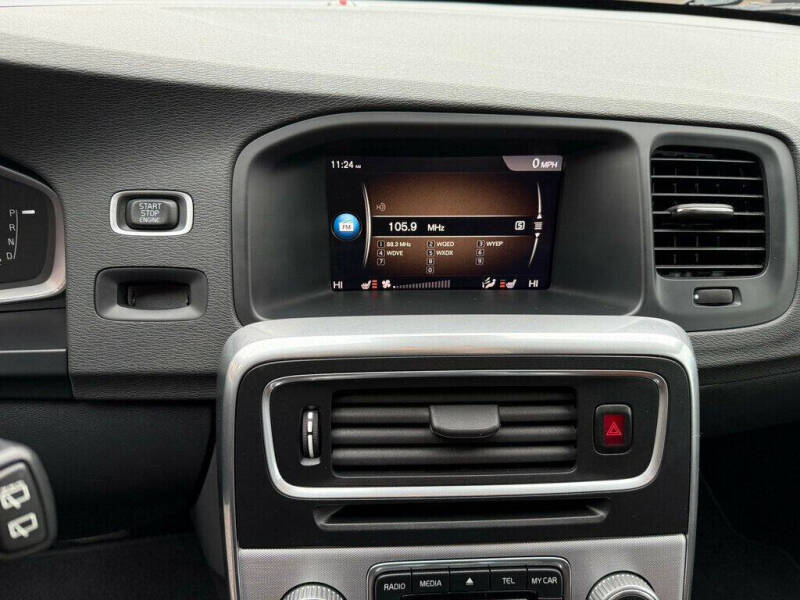 2018 Volvo V60 Cross Country T5 Premier