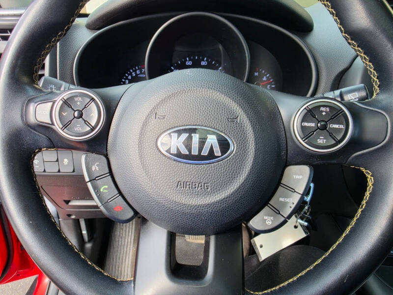 2016 Kia Soul +