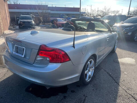 2011 Volvo C70 T5