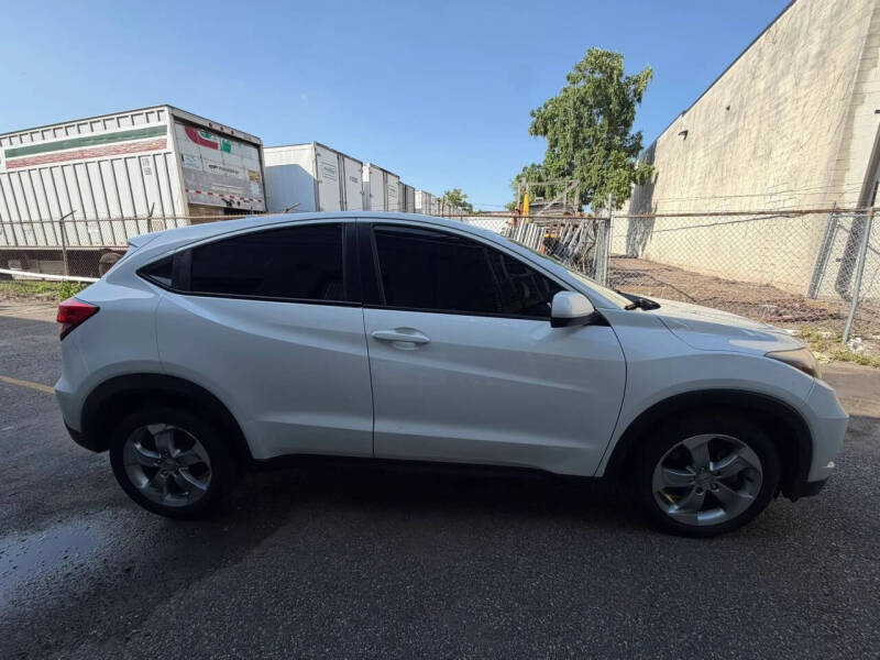 2017 Honda HR-V LX