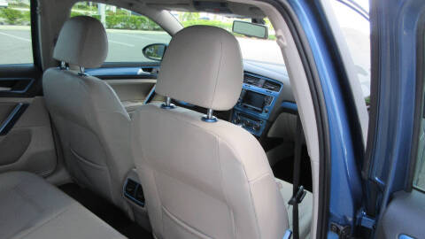2015 Volkswagen e-Golf SEL Premium
