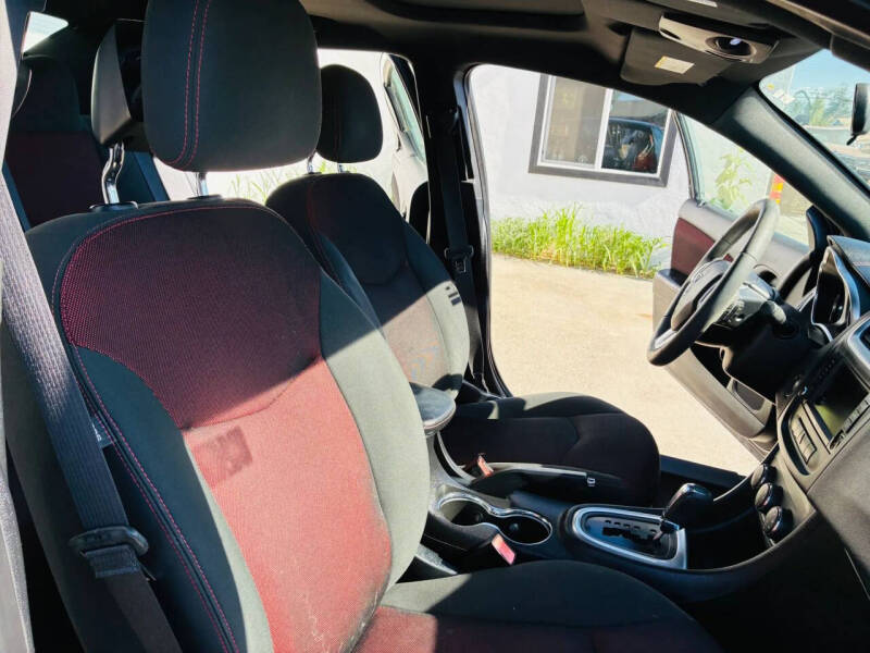 2012 Dodge Avenger SXT Plus