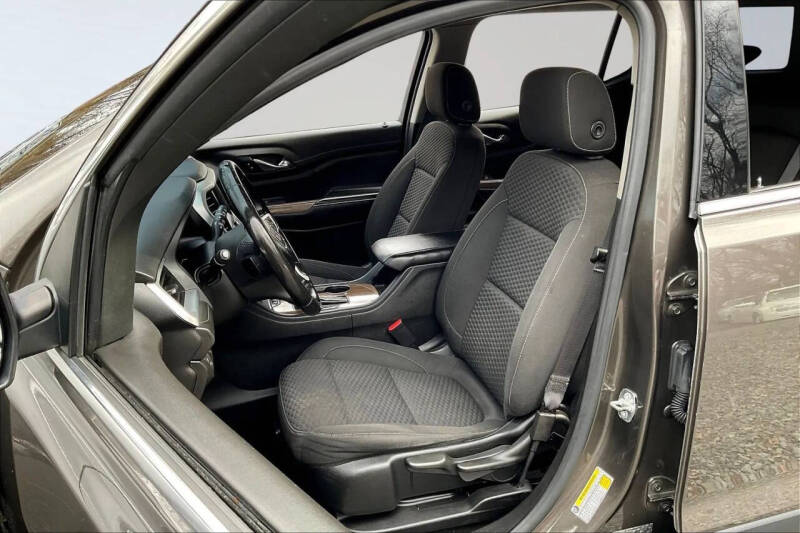 2019 GMC Acadia SLE-1