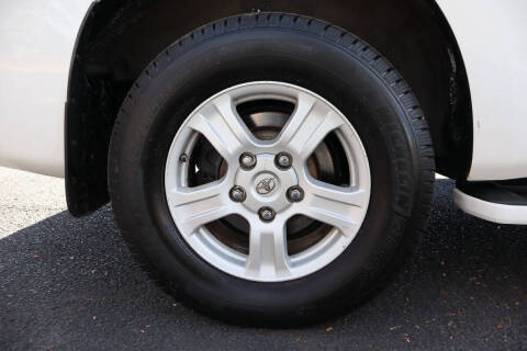 2010 Toyota Sequoia SR5