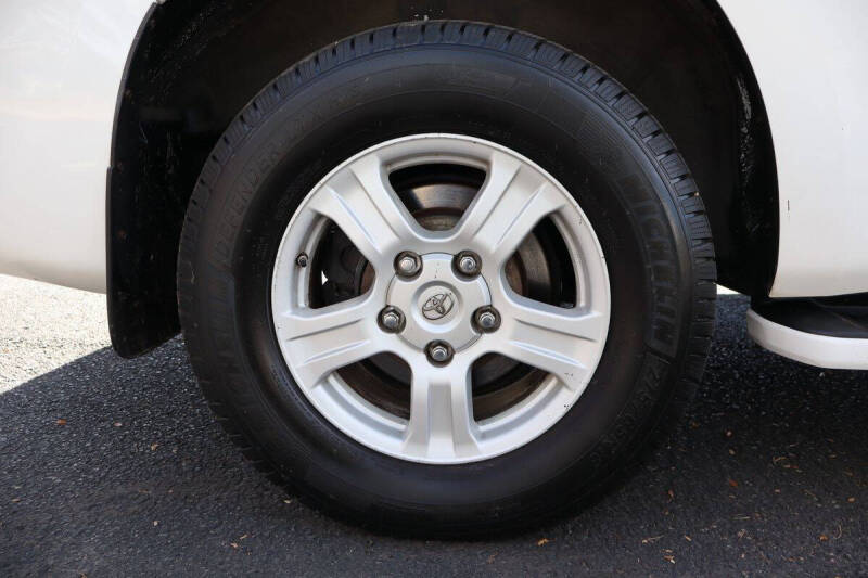 2010 Toyota Sequoia SR5