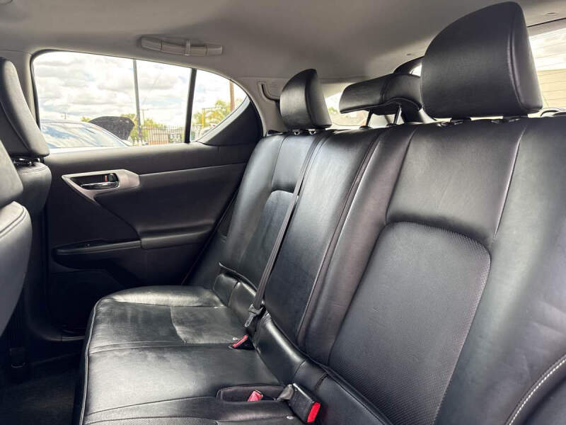 2011 Lexus CT 200h
