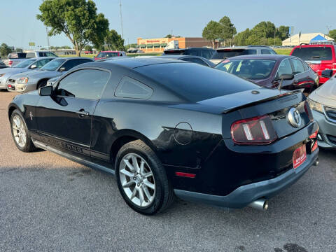 2010 Ford Mustang V6