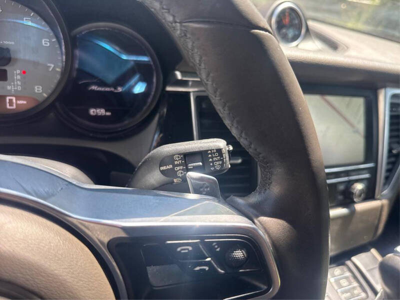 2016 Porsche Macan S