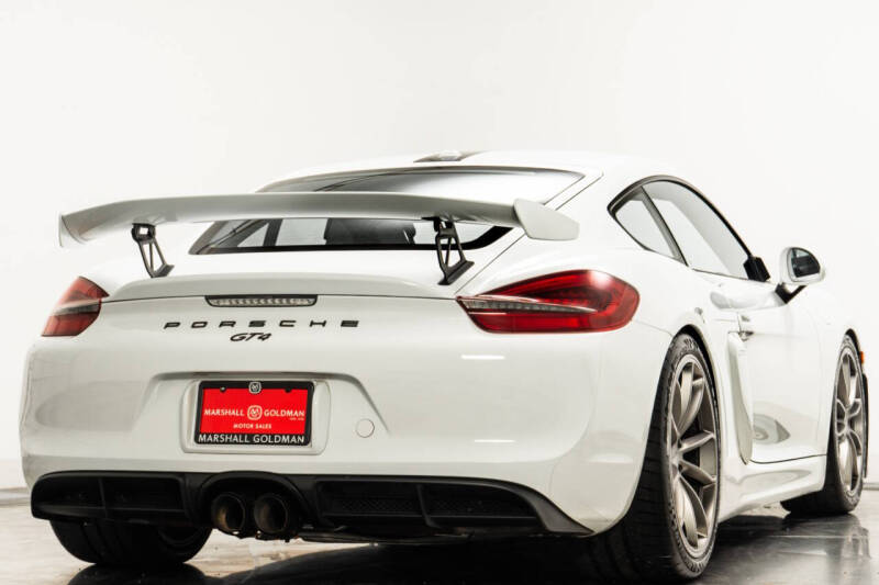 2016 Porsche Cayman GT4