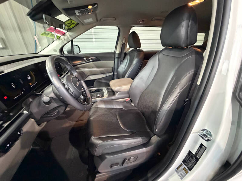 2025 Kia Carnival LXS