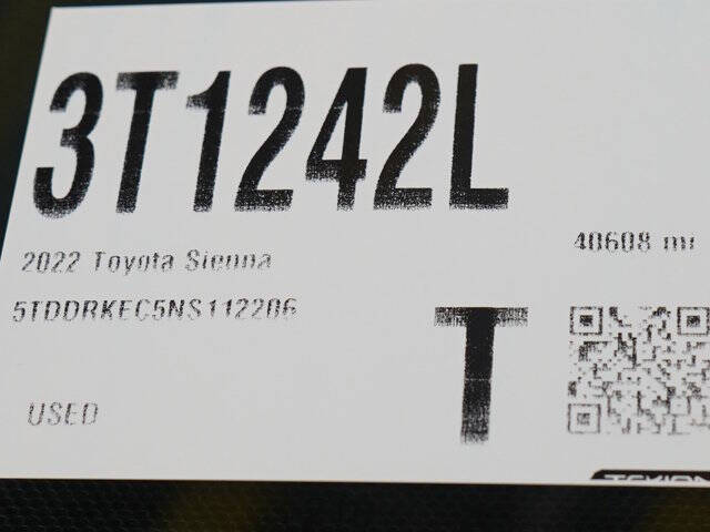 2022 Toyota Sienna XSE 7-Passenger