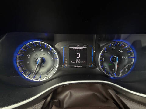 2017 Chrysler Pacifica Touring-L