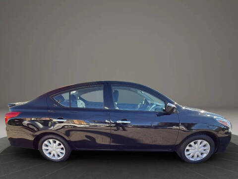 2015 Nissan Versa 1.6 S