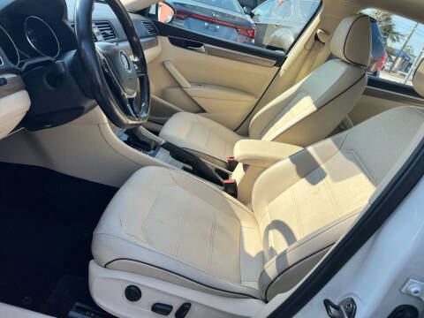 2017 Volkswagen Passat 1.8T SE